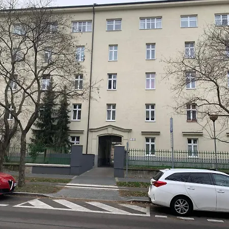 Blum Apartmán *